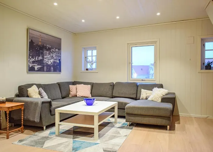 In With House Sea View Sandve